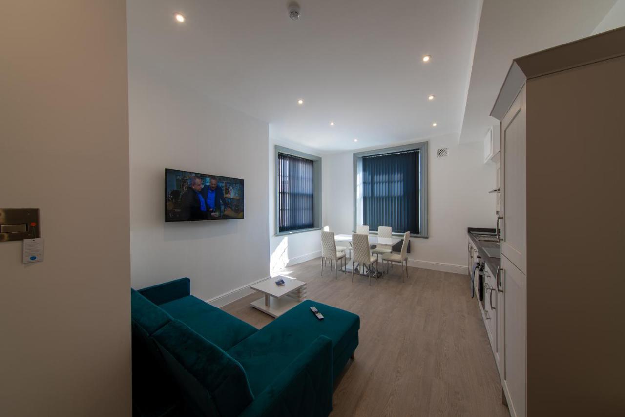 16 Queen Avenue City Centre Serviced Apartment W Free Parking Liverpool Exterior foto